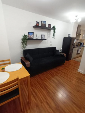 Flat on Harrow market street, Tube station is very close, near Wembley and central London